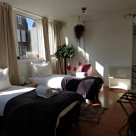 Konukevi Break Amsterdam