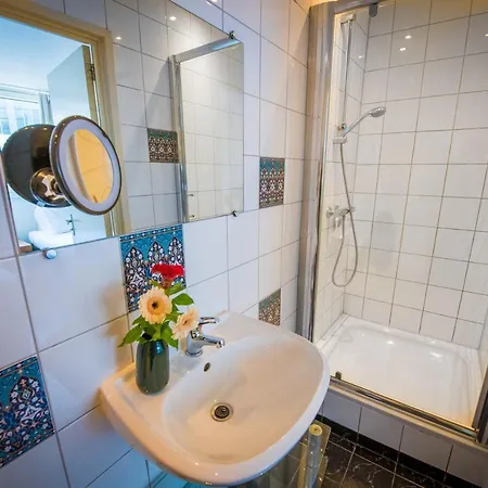 Break أمستردام